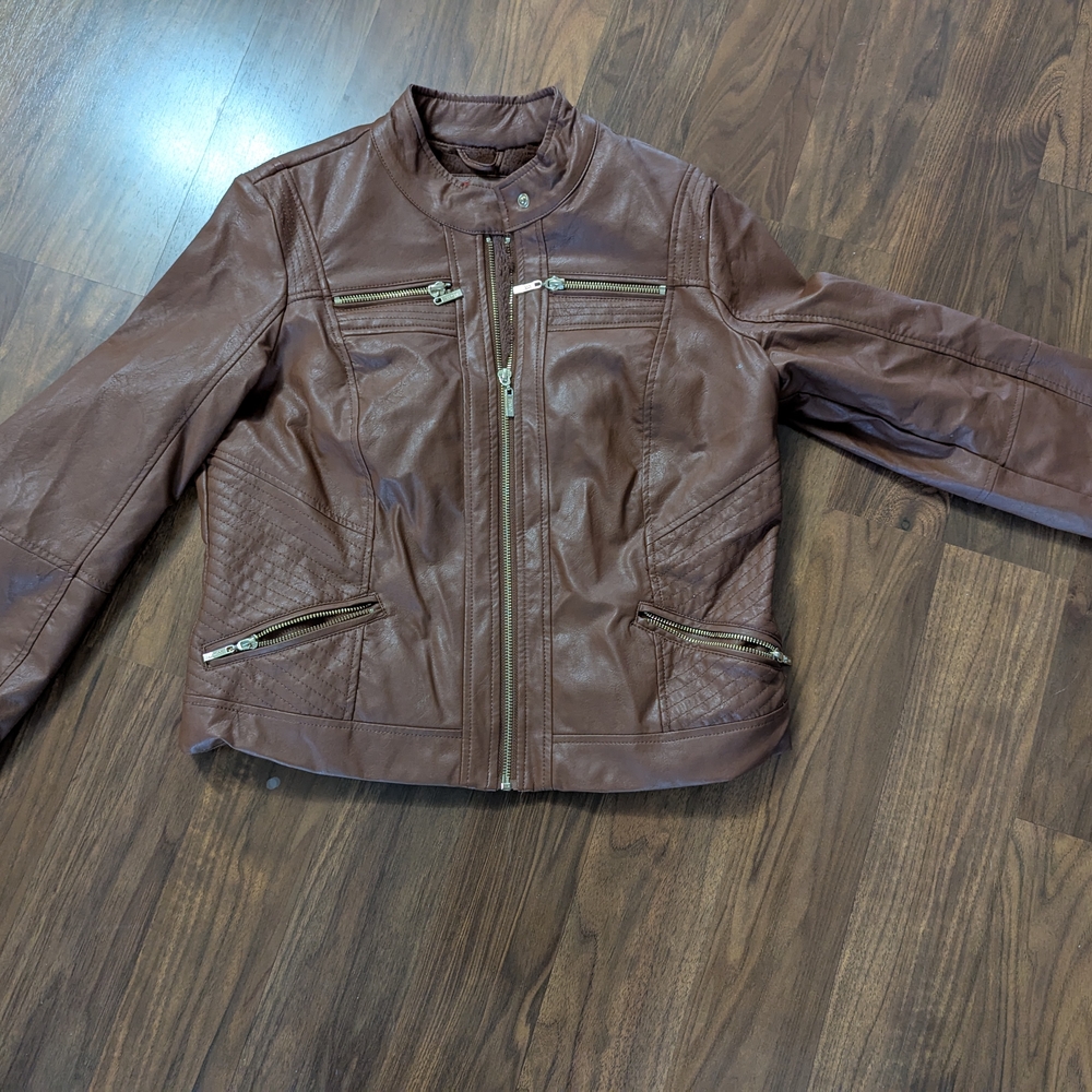 Guess Jacket - Picture 2 of 4
